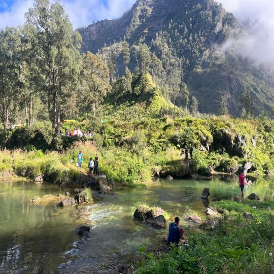 4D-3N Mount Rinjani Summit Trek