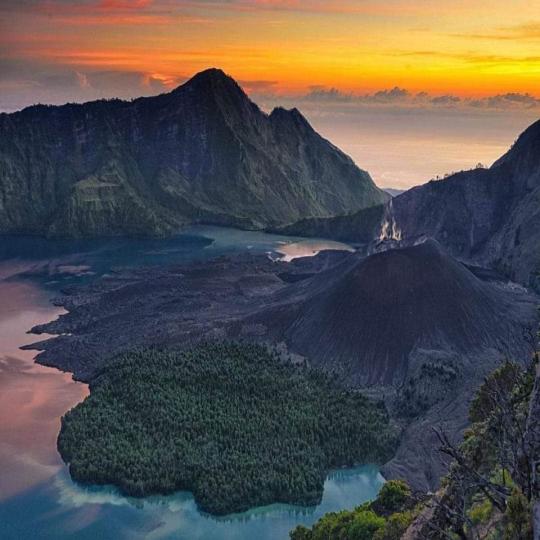 Mount Rinjani second Summit - Sangkareang Trekking