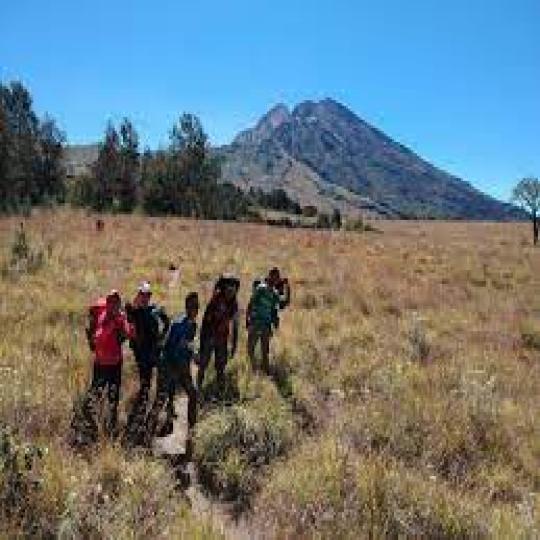 Mount Rinjani South Trekking 2D/1N