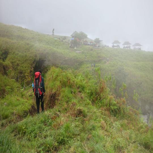 Rinjani Summit Fast Trek via Sembalun Route